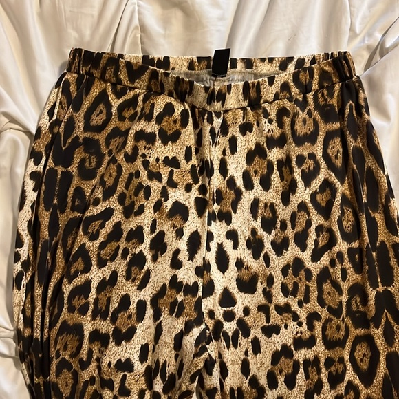 SHEIN Leopard Print Joggers - Picture 3 of 4